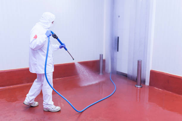 Animal Enclosure Cleaning in Koontz Lake, IN